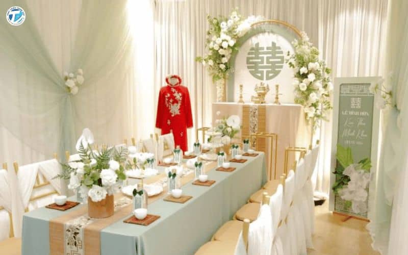 Hình ảnh cách trang trí backdrop đám cưới lễ gia tiên tại nhà nhỏ gọn mà trang trọng